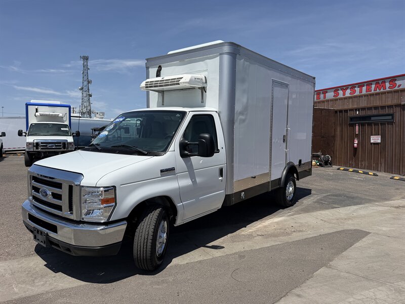 2024 Ford E-350 SD Refrigerated Truck - Photo 7 - Phoenix, AZ 85034