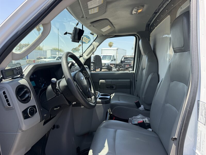 2024 Ford E-350 SD Refrigerated Truck - Photo 13 - Phoenix, AZ 85034