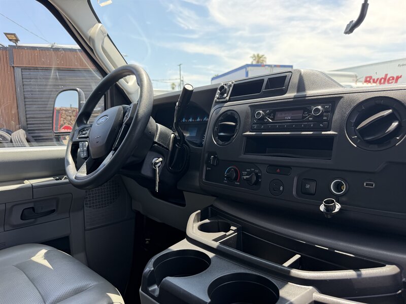 2024 Ford E-350 SD Refrigerated Truck - Photo 18 - Phoenix, AZ 85034
