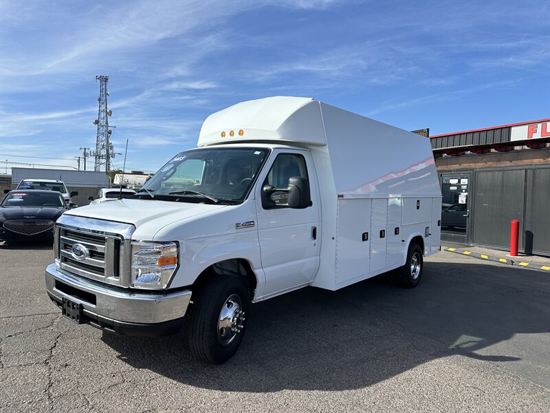 2023 Ford E-450 SD W/ KNAPHEIDE BODY - Photo 8 - Phoenix, AZ 85034