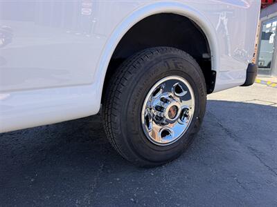 2023 GMC Savana 2500 Cargo Van - Photo 7 - Phoenix, AZ 85034
