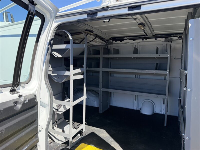 2023 GMC Savana 2500 Cargo Van - Photo 12 - Phoenix, AZ 85034