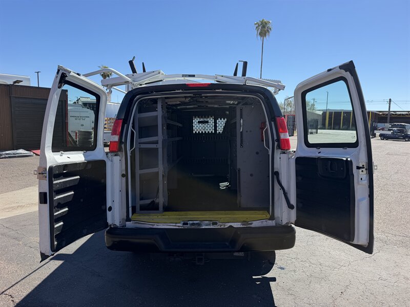 2023 GMC Savana 2500 Cargo Van - Photo 8 - Phoenix, AZ 85034
