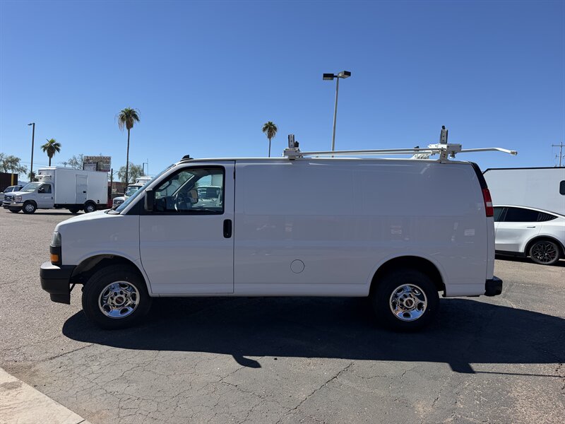2023 GMC Savana 2500 Cargo Van - Photo 5 - Phoenix, AZ 85034