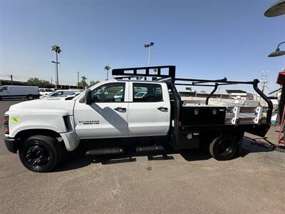2023 Chevrolet Silverado GM 515 CREW CHASSIS 5500   - Photo 2 - Phoenix, AZ 85034