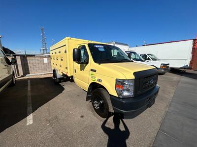 2022 Ford E-450 REEFER/REFRIGERATED BOX TRUCK/CUBE VAN   - Photo 1 - Phoenix, AZ 85034