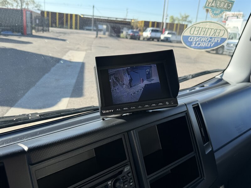 2024 Isuzu NPR HD - 16 FT Box Truck - Photo 17 - Phoenix, AZ 85034