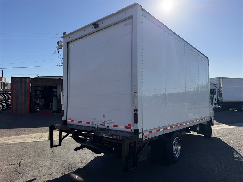 2024 Isuzu NPR HD - 16 FT Box Truck - Photo 3 - Phoenix, AZ 85034