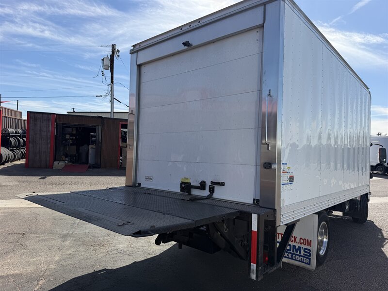 2023 Isuzu NPR Box Truck - Photo 9 - Phoenix, AZ 85034