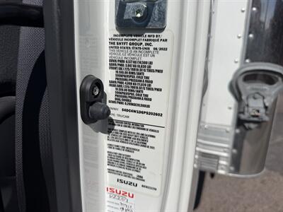 2023 Isuzu NPR Box Truck - Photo 20 - Phoenix, AZ 85034