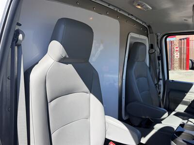 2023 Ford E-350 SD - 12 ft Refrigerated Truck   - Photo 18 - Phoenix, AZ 85034
