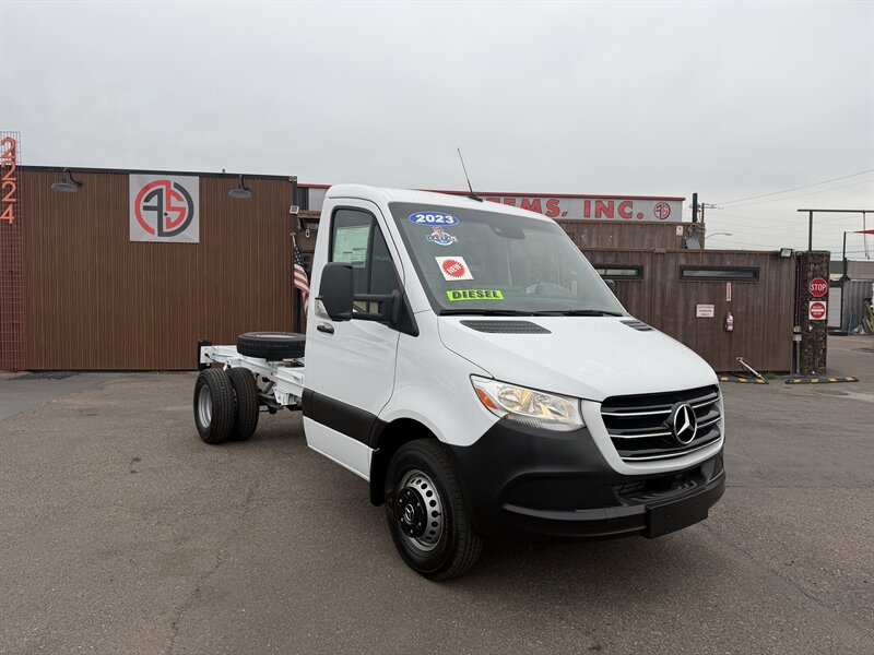 2023 Mercedes-Benz Sprinter Cab Chassis Base