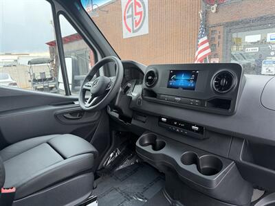 2023 Mercedes-Benz Sprinter 3500XD - Cab & Chassis   - Photo 14 - Phoenix, AZ 85034