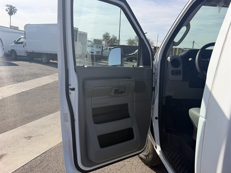 2024 Ford E-450 SD Chassis - Photo 12 - Phoenix, AZ 85034