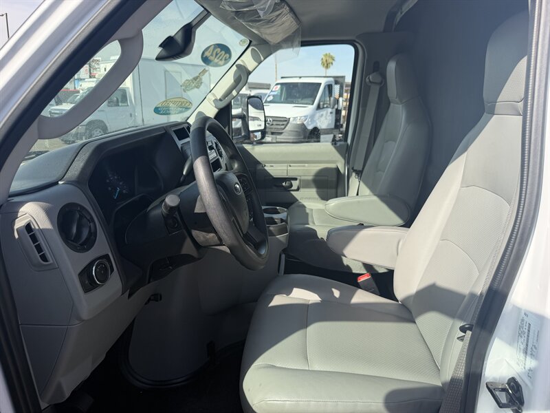 2024 Ford E-450 SD Chassis - Photo 9 - Phoenix, AZ 85034