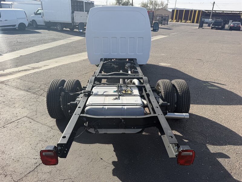 2024 Ford E-450 SD Chassis - Photo 8 - Phoenix, AZ 85034
