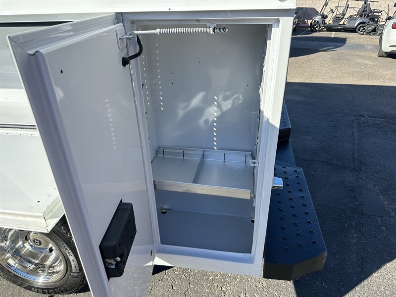 2022 Ford Transit 350 HD  Knapheide Body - Photo 15 - Phoenix, AZ 85034