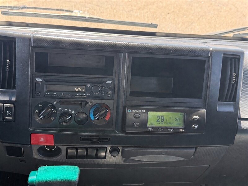 2024 Isuzu NPR Refrigerated Truck - Photo 18 - Phoenix, AZ 85034