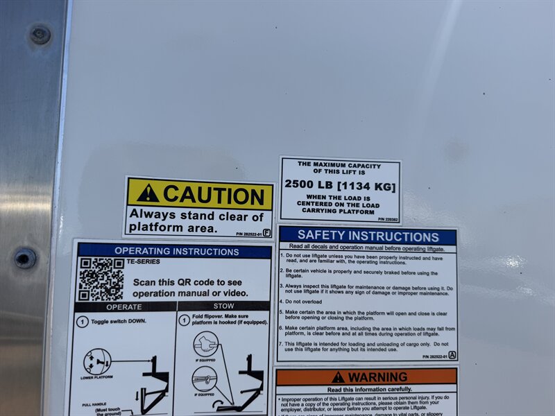 2024 Isuzu NPR Refrigerated Truck - Photo 13 - Phoenix, AZ 85034