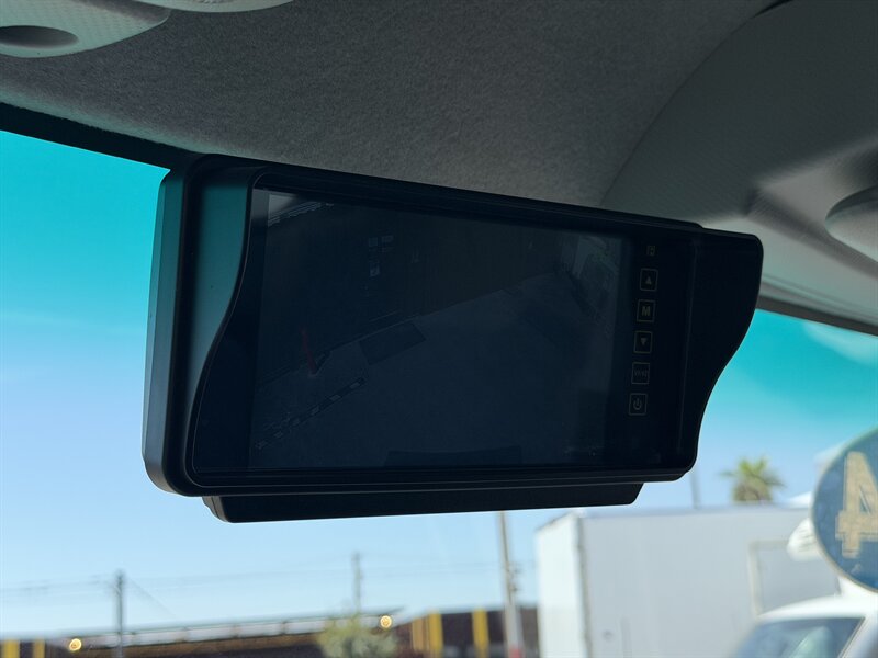 2024 Isuzu NPR Refrigerated Truck - Photo 17 - Phoenix, AZ 85034