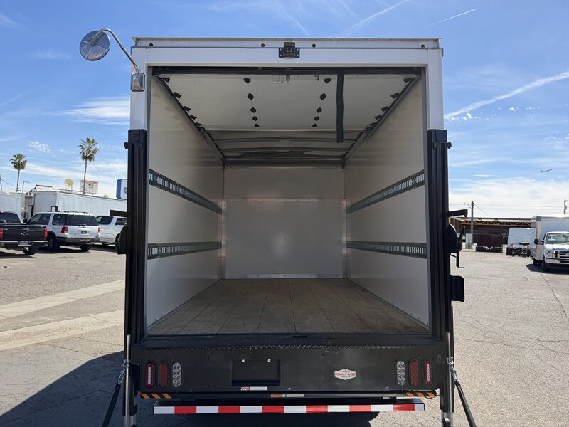 2023 Ford Transit 350 HD Box Truck - Photo 8 - Phoenix, AZ 85034