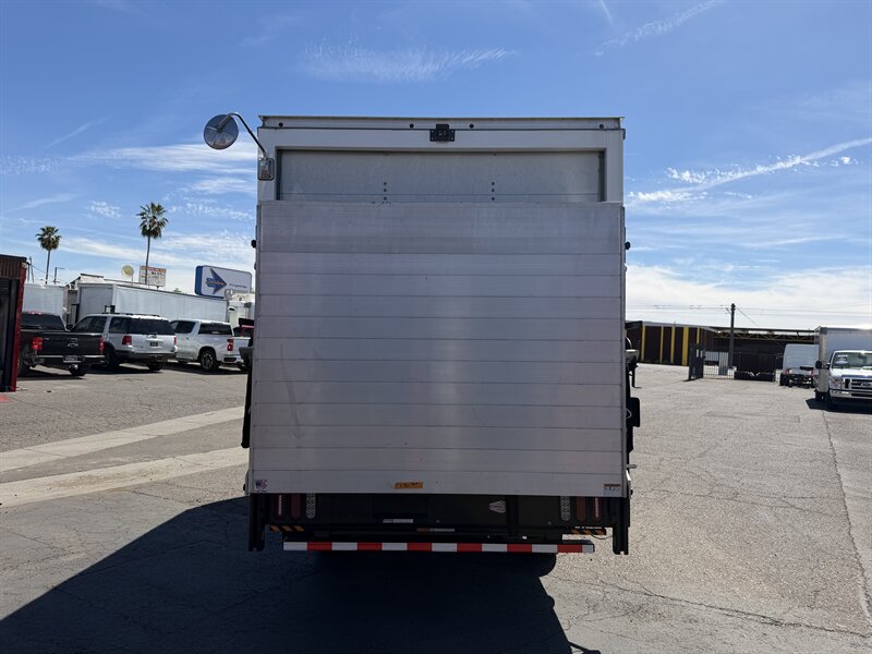 2023 Ford Transit 350 HD Box Truck - Photo 4 - Phoenix, AZ 85034