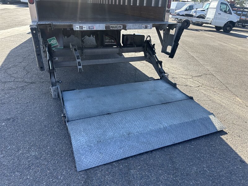 2022 International MV607 Box Truck - Photo 11 - Phoenix, AZ 85034