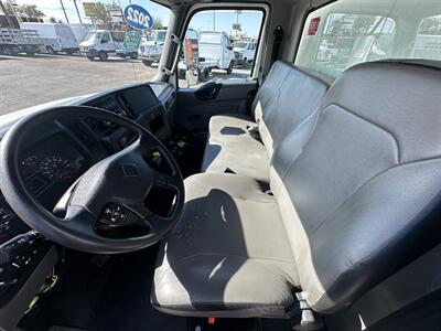 2022 International MV607 Box Truck - Photo 14 - Phoenix, AZ 85034