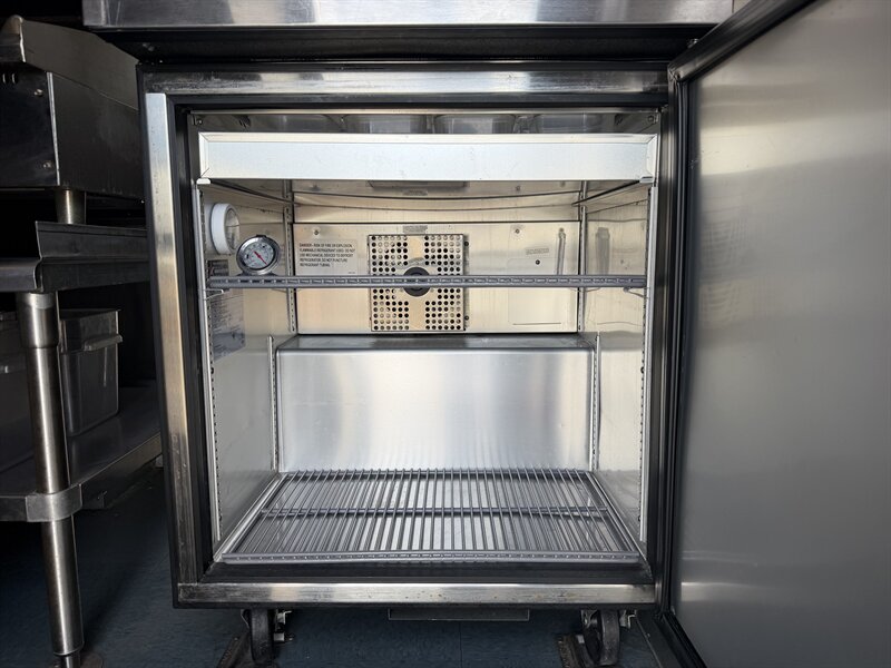2023 Airstream Commercial Food Trailer - Photo 13 - Phoenix, AZ 85034