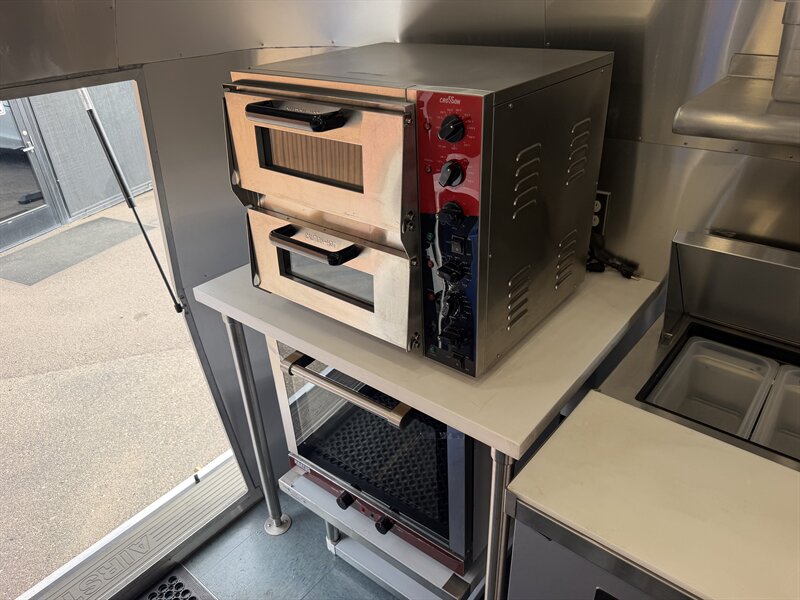 2023 Airstream Commercial Food Trailer - Photo 15 - Phoenix, AZ 85034
