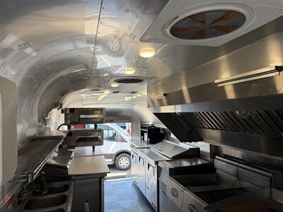 2023 Airstream Commercial Food Trailer   - Photo 10 - Phoenix, AZ 85034