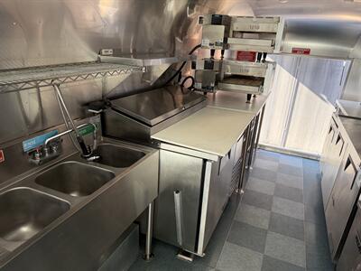 2023 Airstream Commercial Food Trailer   - Photo 13 - Phoenix, AZ 85034