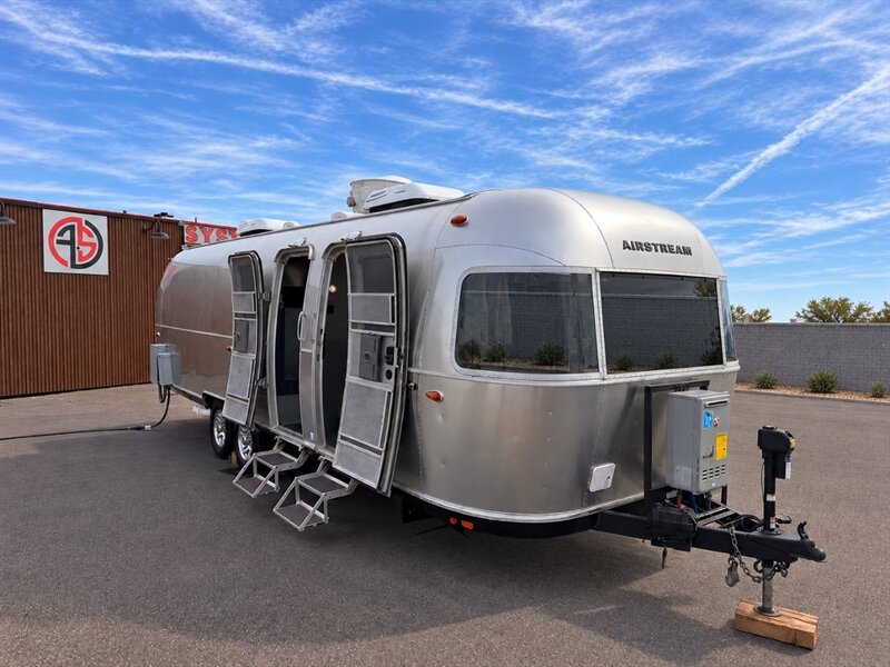 2023 Airstream Commercial Food Trailer - Photo 5 - Phoenix, AZ 85034