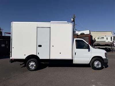 2024 Ford E-350 SD Reefer Truck   - Photo 2 - Phoenix, AZ 85034