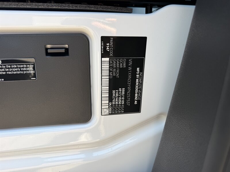 2023 Mercedes-Benz Sprinter 4500 - RWD 170 " WB - Photo 16 - Phoenix, AZ 85034
