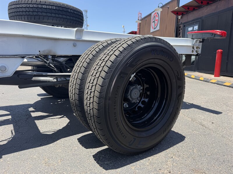 2023 Mercedes-Benz Sprinter 4500 - RWD 170 " WB - Photo 8 - Phoenix, AZ 85034