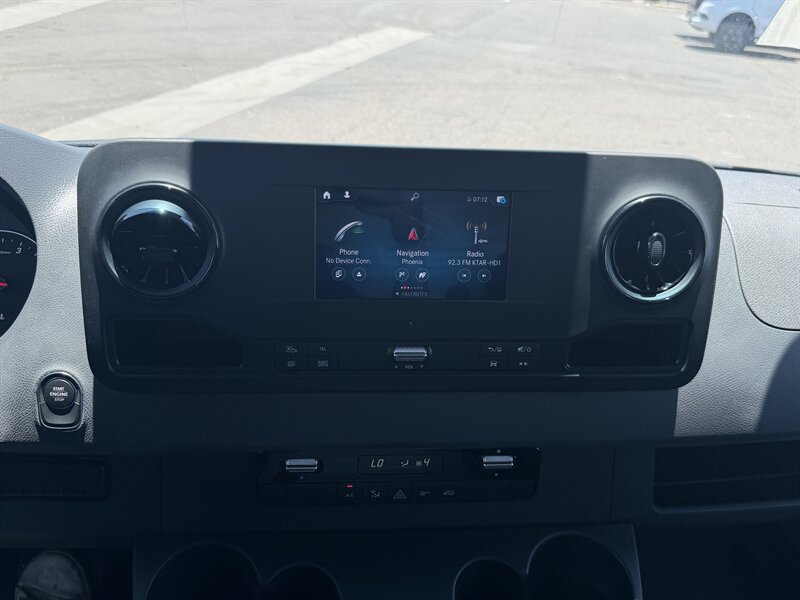 2023 Mercedes-Benz Sprinter 4500 - RWD 170 " WB - Photo 14 - Phoenix, AZ 85034