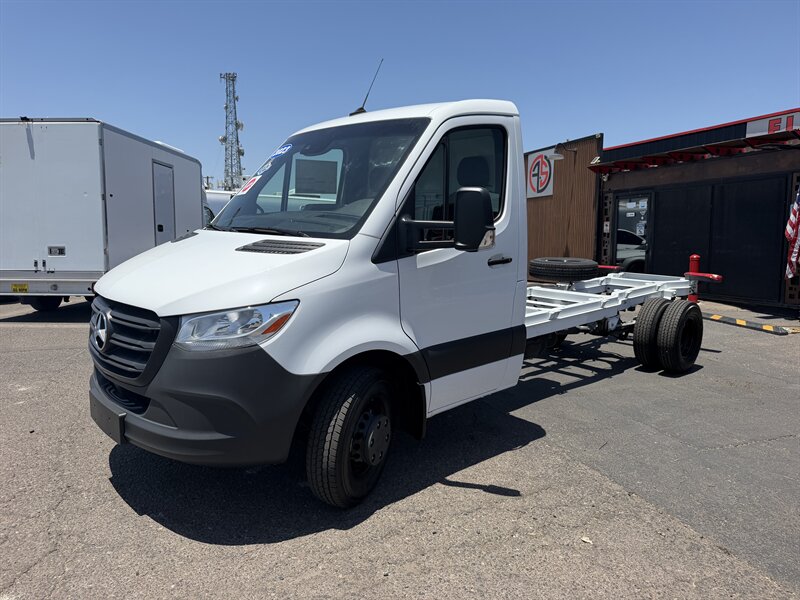 2023 Mercedes-Benz Sprinter 4500 - RWD 170 " WB - Photo 7 - Phoenix, AZ 85034