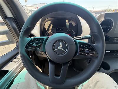 2023 Mercedes-Benz Sprinter 4500 Box Truck   - Photo 18 - Phoenix, AZ 85034