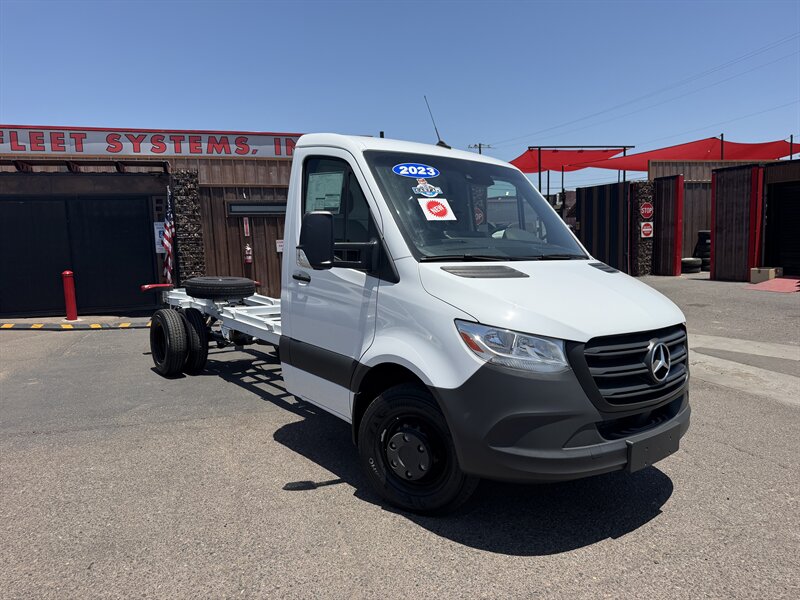 2023 Mercedes-Benz Sprinter 4500 - RWD 170 " WB   - Photo 1 - Phoenix, AZ 85034