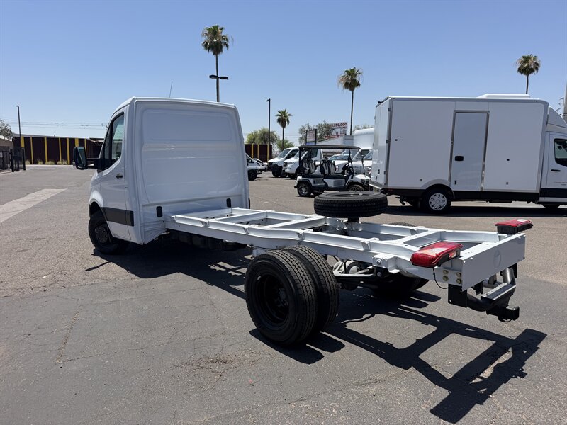 2023 Mercedes-Benz Sprinter 4500 - RWD 170 " WB - Photo 5 - Phoenix, AZ 85034