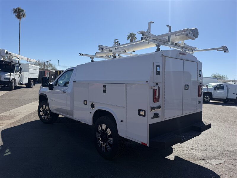 2022 Chevrolet Silverado 2500 Work Truck - Photo 5 - Phoenix, AZ 85034