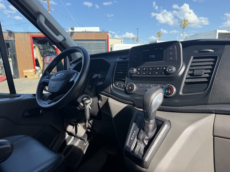 2023 Ford Transit 350 HD Box Truck - Photo 17 - Phoenix, AZ 85034