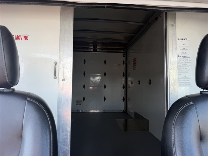 2023 Ford Transit 350 HD Box Truck - Photo 16 - Phoenix, AZ 85034