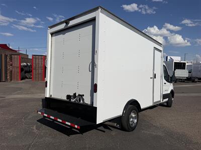 2023 Ford Transit 350 HD Box Truck - Photo 3 - Phoenix, AZ 85034