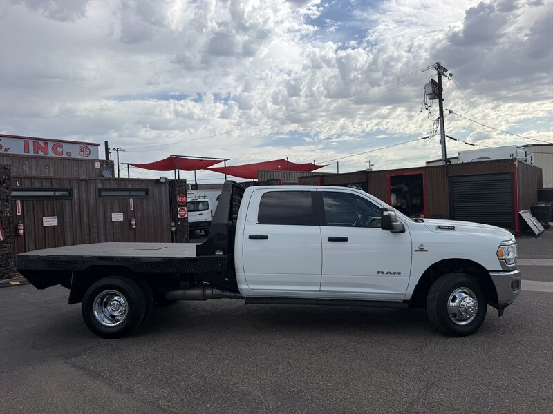 2024 RAM 3500 Tradesman Flatbed - Photo 2 - Phoenix, AZ 85034