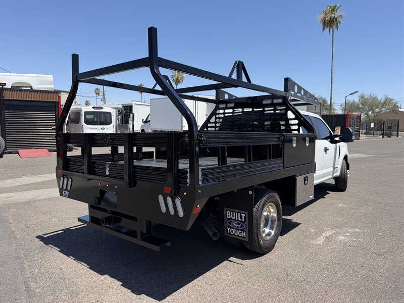 2022 Ford F-350 Super Duty XL - Photo 3 - Phoenix, AZ 85034