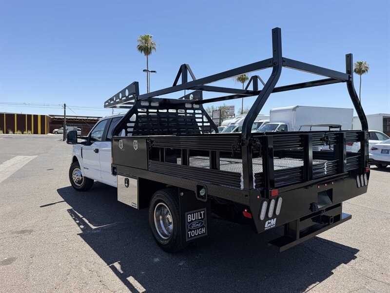 2022 Ford F-350 Super Duty XL - Photo 5 - Phoenix, AZ 85034