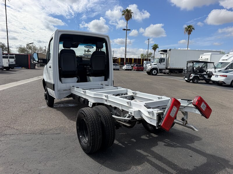 2023 Mercedes-Benz Sprinter 3500XD AWD Open-Back Chassis - Photo 5 - Phoenix, AZ 85034