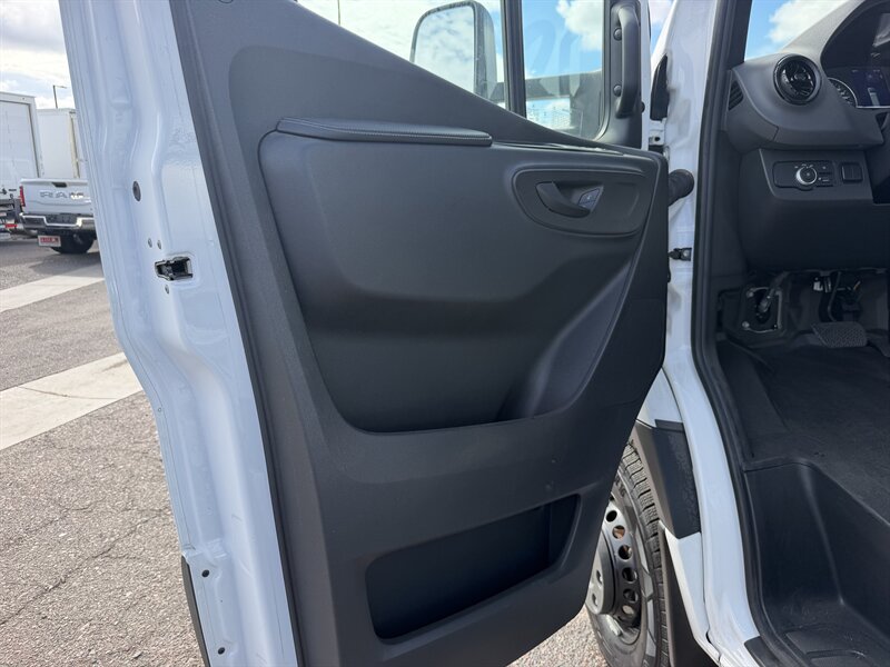 2023 Mercedes-Benz Sprinter 3500XD AWD Open-Back Chassis - Photo 15 - Phoenix, AZ 85034